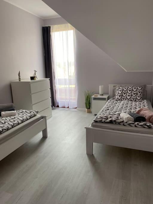 Star Apartman Zalacsány Exterior foto